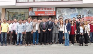 1379585_452175201568972_1538552306_n