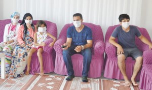 bu-mahallede-herkes-maskeyle-dolasiyor-4713164