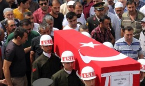 intihar-eden-asker-son-yolculuguna-ugurlandi-7673896_x_o