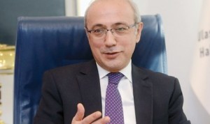 0b939dfalutfielvan590x327