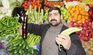 soguklar-sebze-ve-meyve-satislarini-etkiledi-IHA-20150112AW295707-3-t