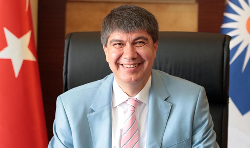 ANTALYA BÜYÜKÞEHÝR BELEDÝYE BAÞKANI MENDERES TÜREL, TÜRKÝYE BÜYÜK MÝLLET MECLÝSÝ BAÞKANLIÐINA VERDÝÐÝ DÝLEKÇE ÝLE MÝLLETVEKÝLLÝÐÝNDEN, AK PARTÝ GENEL BAÞKANLIÐINA VERDÝÐÝ DÝLEKÇE ÝLE DE GENEL BAÞKAN YARDIMCILIÐI, MKYK VE MYK ÜYELÝKLERÝNDEN ÝSTÝFA ETTÝ (ÝHA/ANTALYA-ÝHA)