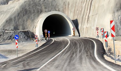 kus_yuvasi_nda_sok_isciler_isyan_etti_h18936_006dd