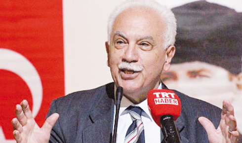 dogu_perincek_turkiye_bir_fesatla_karsi_karsiya_h30587
