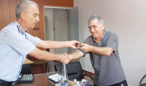 72d03cce-b06c-4f02-af24-105c8d4ad7df