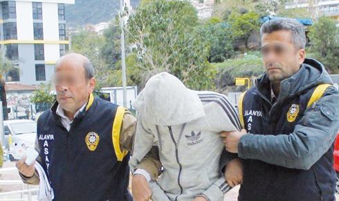antalyanin-alanya-ilcesinde-bir-ayda-8-evden-hirsizlik-yaptigi-iddia-001