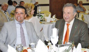 861554_10202193335625167_1455078679_n