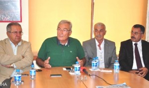 deniz-baykal-alanya-da-partililerle-bayramlas-5190220_o