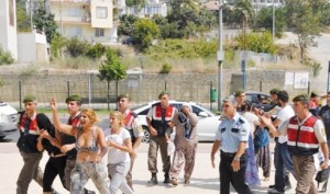 hirsizlik-zanlilari-yol-kontrolunde-yakalandi-6390502_o