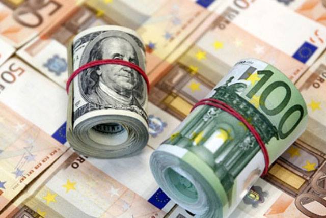 Dış basın Dolar ve Euro karşısındaki değer kaybını manşetlerine taşıdı