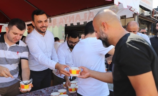 ak_partı_alanyaya_asure_dagıttı_