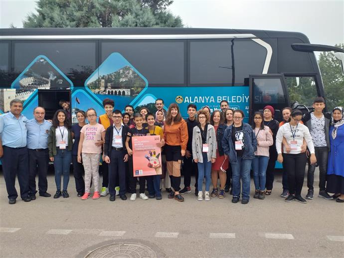 ÖZEL ÇOCUKLARIN SAHNELEDİĞİ “KALBİMİN SEVGİLİ GÖZÜ” BURSALILARDAN BÜYÜK ALKIŞ ALDI ÖZEL ÇOCUKLARIN SAHNELEDİĞİ “KALBİMİN SEVGİLİ GÖZÜ” BURSALILARDAN BÜYÜK ALKIŞ ALDI
