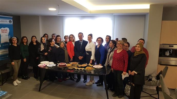 ALANYA BELEDİYESİ MUTLU PASTA ATÖLYESİ MUTLULUK ÜRETİYOR ALANYA BELEDİYESİ MUTLU PASTA ATÖLYESİ MUTLULUK ÜRETİYOR