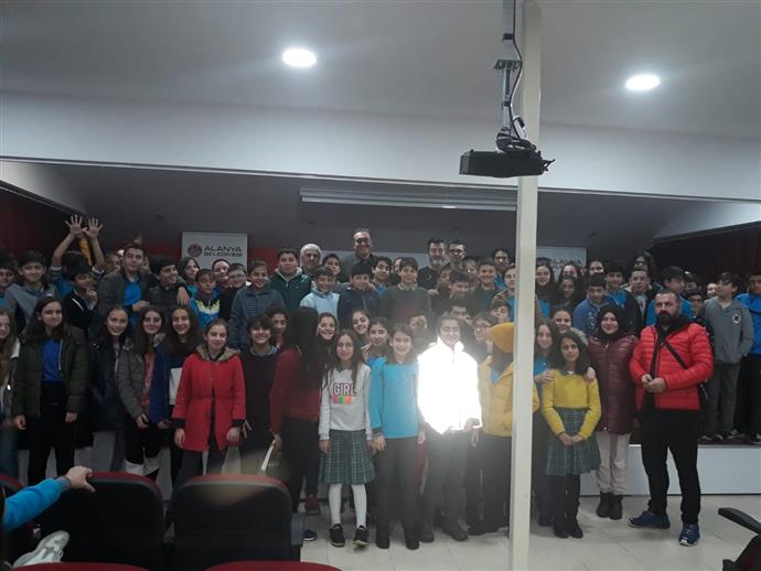 OKULLARDA İNSAN-HAYVAN SEMİNERLERİ DEVAM EDİYOR OKULLARDA İNSAN-HAYVAN SEMİNERLERİ DEVAM EDİYOR