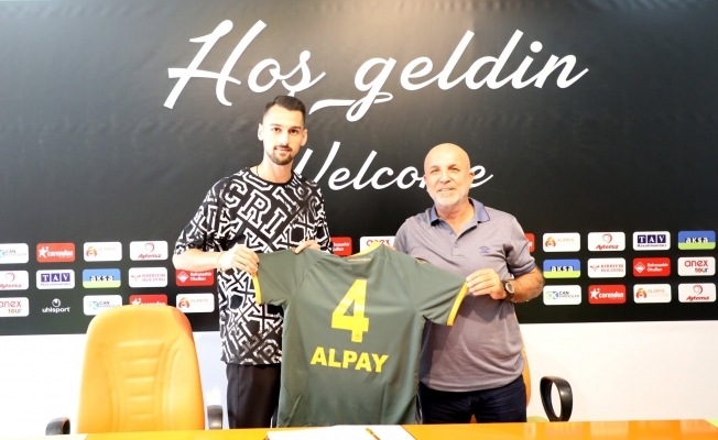 belşktaşlı_genç_stoper_alanyasporda